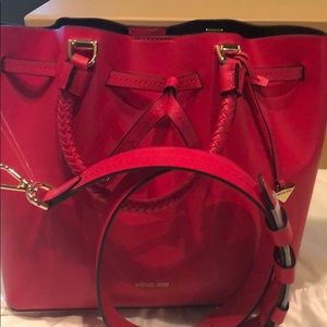 Michael Kors Bags - Michael Kors Bucket Bag Michael Kors Bags - Michael Kors Bucket Bag